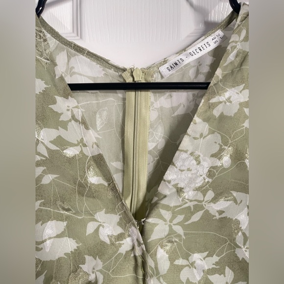 Saints + Secrets Green Floral Sheer Romper w/Shorts & Zipper/Tie Back Size Large - Picture 4 of 6